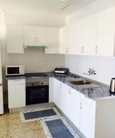 Hola 14-3 Apartmán *